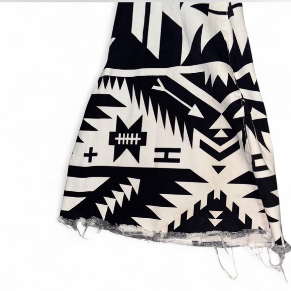 Ranch Dressn Black and White Aztec Geometric Super Flare Jeans - Picture 4 of 7